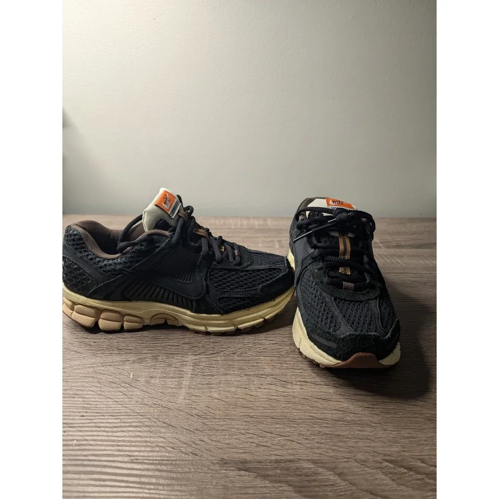 Nike Zoom Vomero 5 Black Sesame White FD0533-010 Women's Size 5.5 Shoes‎